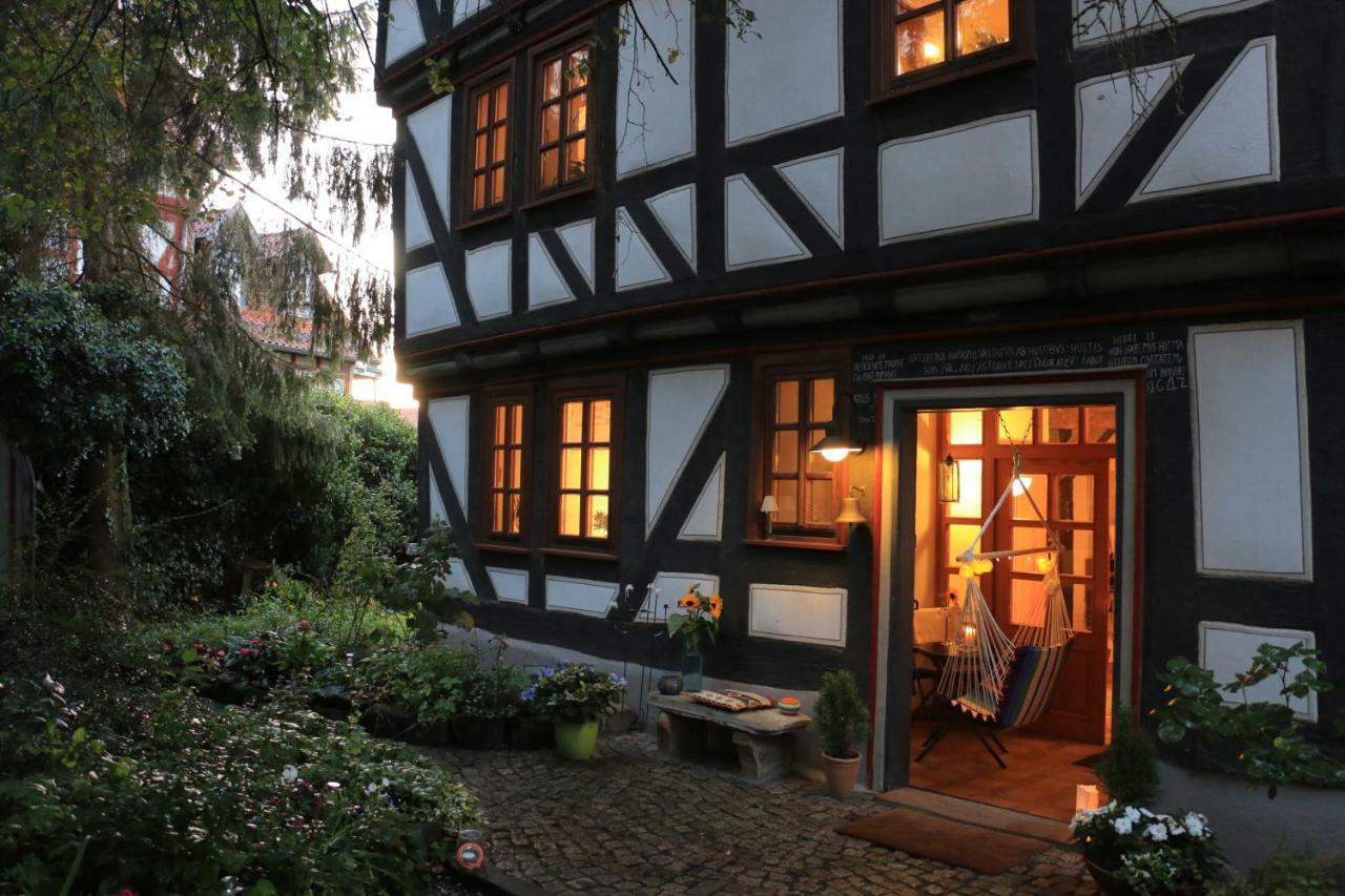 Alte Pfarre Gudensberg Apartment ภายนอก รูปภาพ